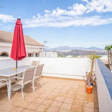 Beautiful Penthouse With Spectacular Views. Apartment